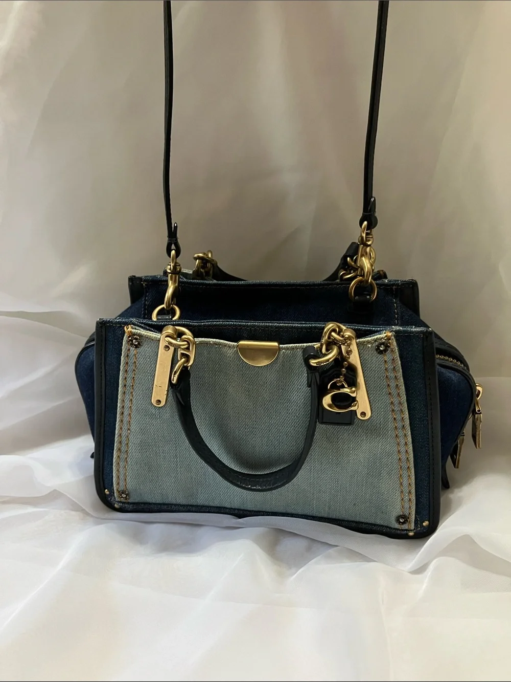 Dreamer 21 in Colorblock Denim